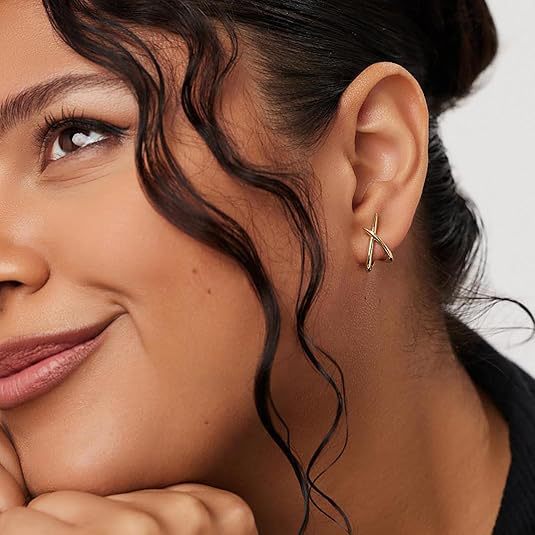 Wholesale Single item gold minimalist earrings, cross fashion earrings, daily accessories