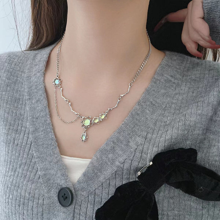 Wholesale Necklace hot girl style personalized clavicle chain high-end snake necklace