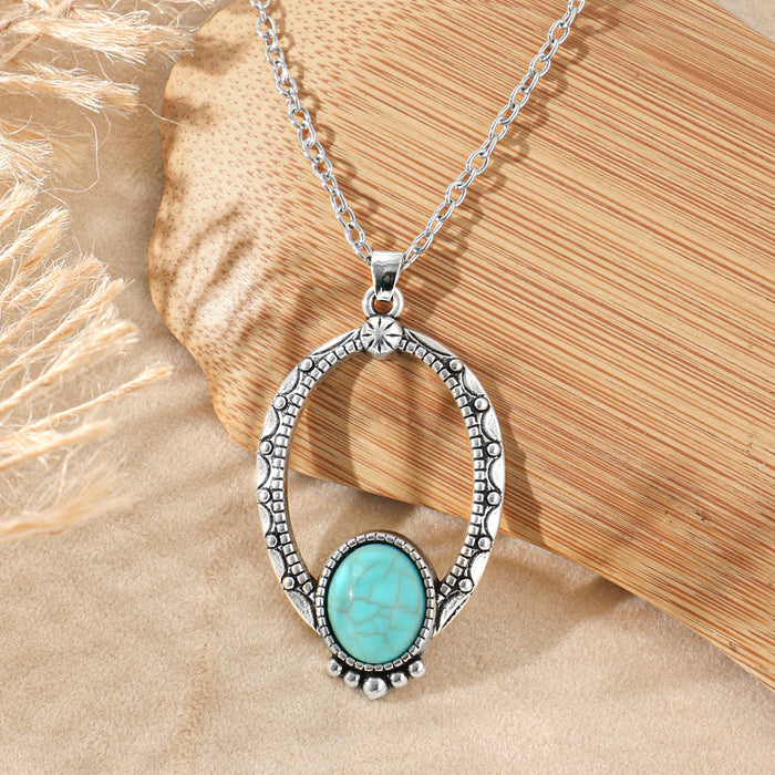 Wholesale Bohemian Love Heart Pendant Necklace Vintage Ethnic Style Fashion Accessory MOQ≥2