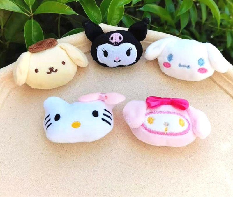 Wholesale Popular cartoon plush doll brooches,  white and yellow dog dolls,  trendy shoe,  clothing,  and bag brooches