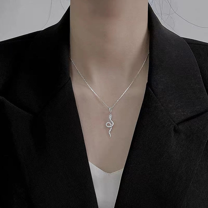 Wholesale Titanium steel necklace pendant, niche personalized design, collarbone chain, versatile accessories and accessories