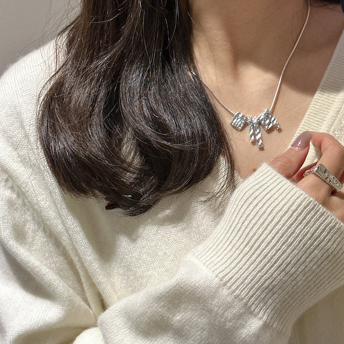 Wholesale Pure silver niche design texture irregular necklace collarbone chain