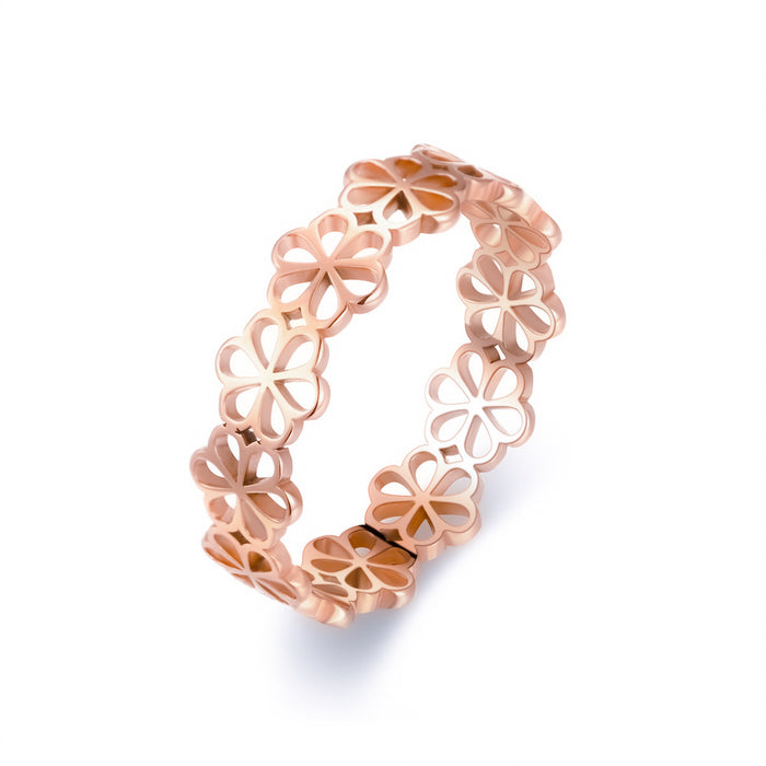 Wholesale Titanium steel six petal flower ring, women's vegetarian ring, non fading, niche, light luxury couple's ring, ring, hand accessory