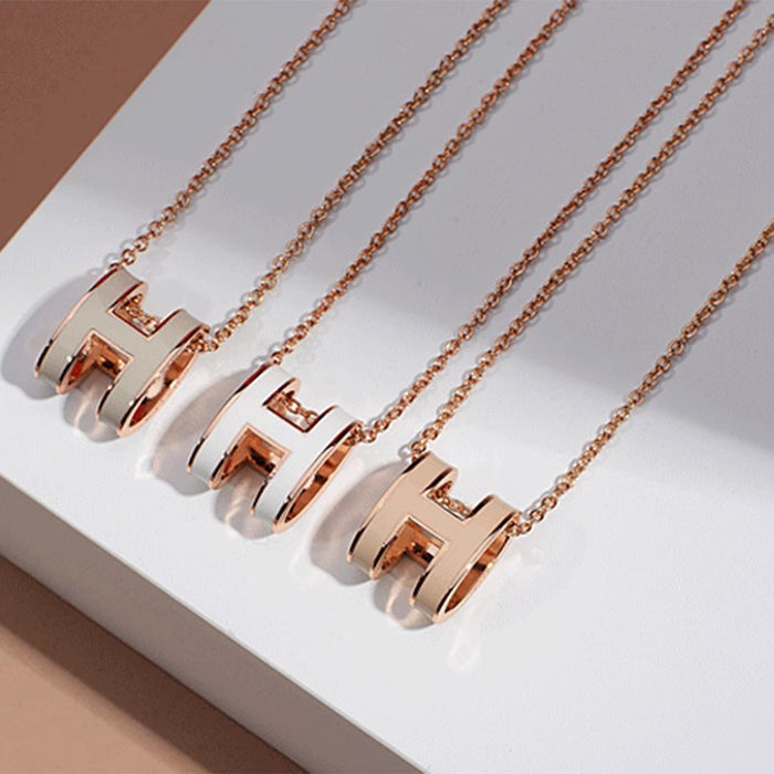 Wholesale H letter necklace pendant titanium steel jewelry collarbone chain versatile accessory