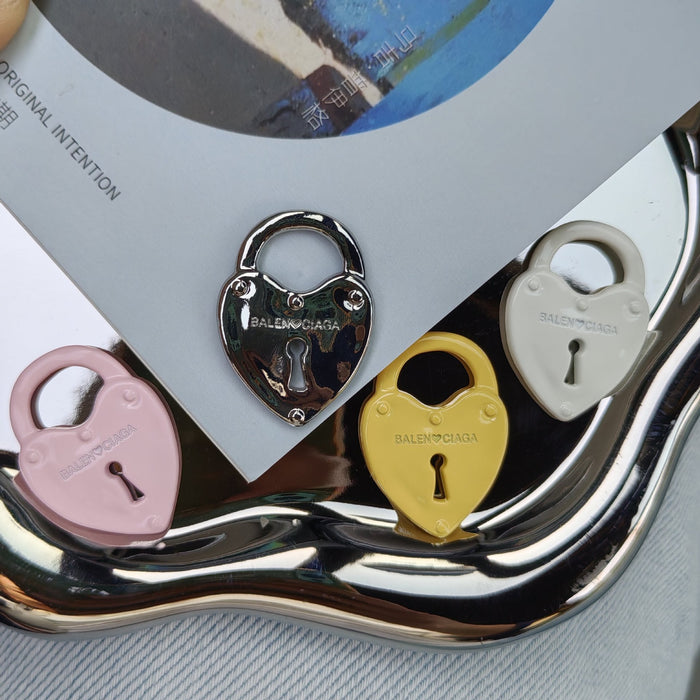 Wholesale Hollow Alloy Love Bag Accessories DIY Necklace Earrings Accessories Material