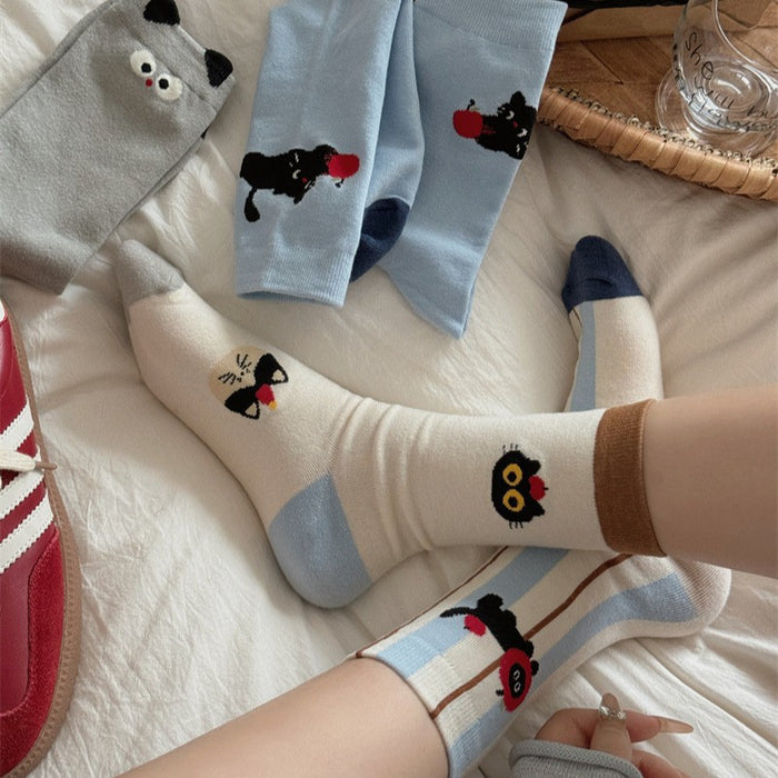 Wholesale Cute cartoon socks, small and niche pile socks