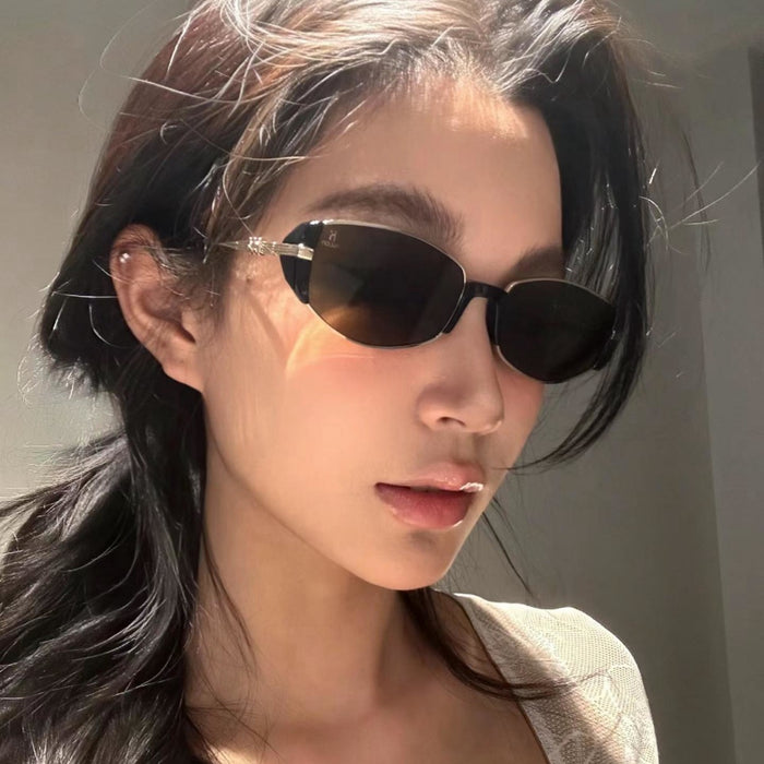 Wholesale New, modern, retro, high-end, tea colored narrow frame small brown mirror, cat eye sunglasses, sunglasses