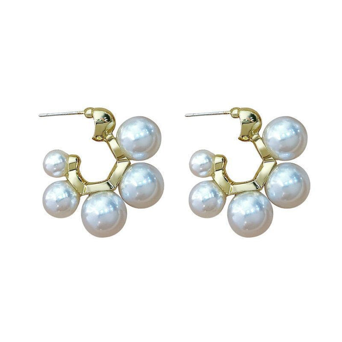 Wholesale Fashionable pearl earrings, simple earrings, silver needle earrings, exquisite temperament, versatile earrings