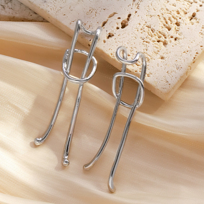 Wholesale European and American fashion minimalist long earrings with exaggerated lines, cool and elegant style. Ear hooks without ear holes and ear clips