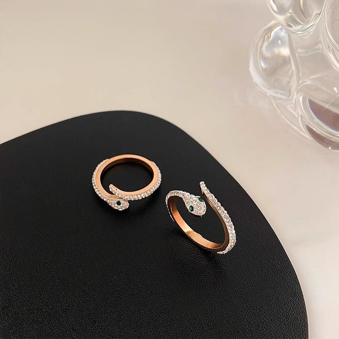 Wholesale Fashionable and personalized titanium steel full diamond small snake shaped index finger ring, women's light luxury niche design ring