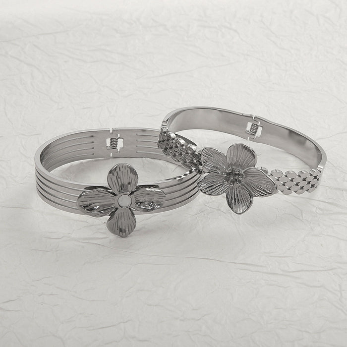 Wholesale Popular stainless steel flower bracelet, high-end stainless steel petal bracelet wholesale