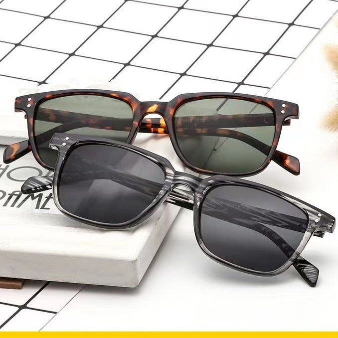 Wholesale Small Box Personalized Retro New Sunglasses for Men's Trendy Round Face, No Makeup, Slimming Glasses