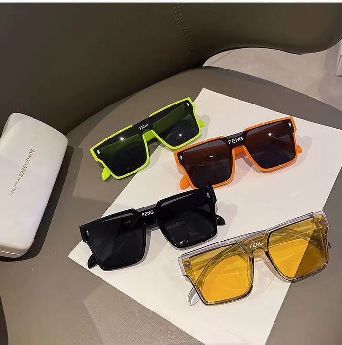 Wholesale Sunglasses for men and women, large frame sunglasses, UV resistant, fashionable and trendy glasses