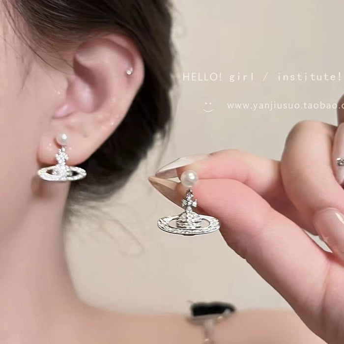 Wholesale Pearl earrings, light luxury, niche design, earrings, new ear accessories