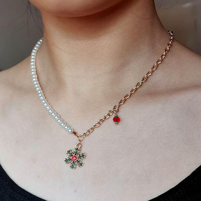 Wholesale Christmas Necklace Alloy Dripping Oil  Snowflake Bell Pearl Christmas Necklace