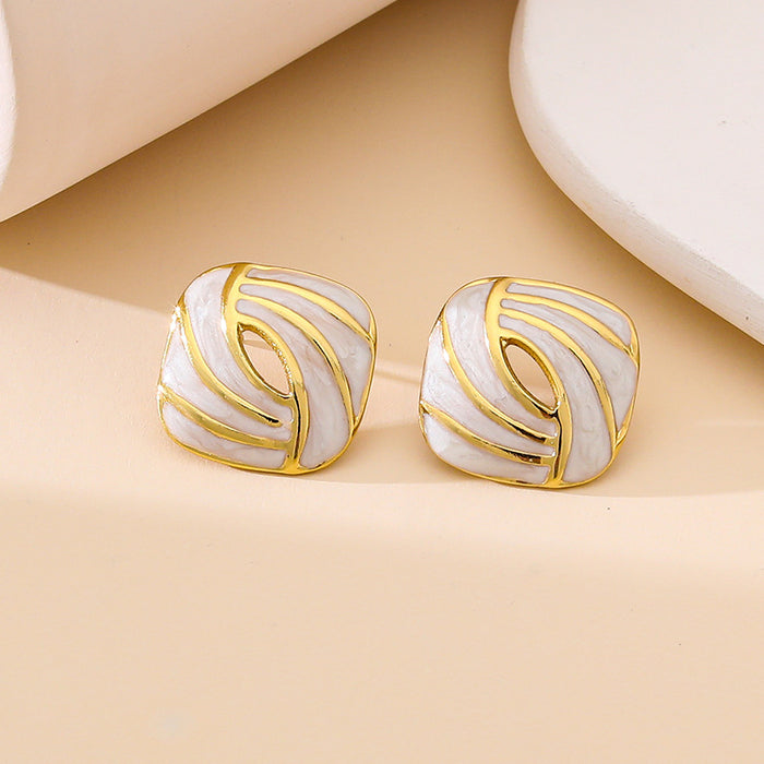 Wholesale hollow oval earrings titanium steel earrings