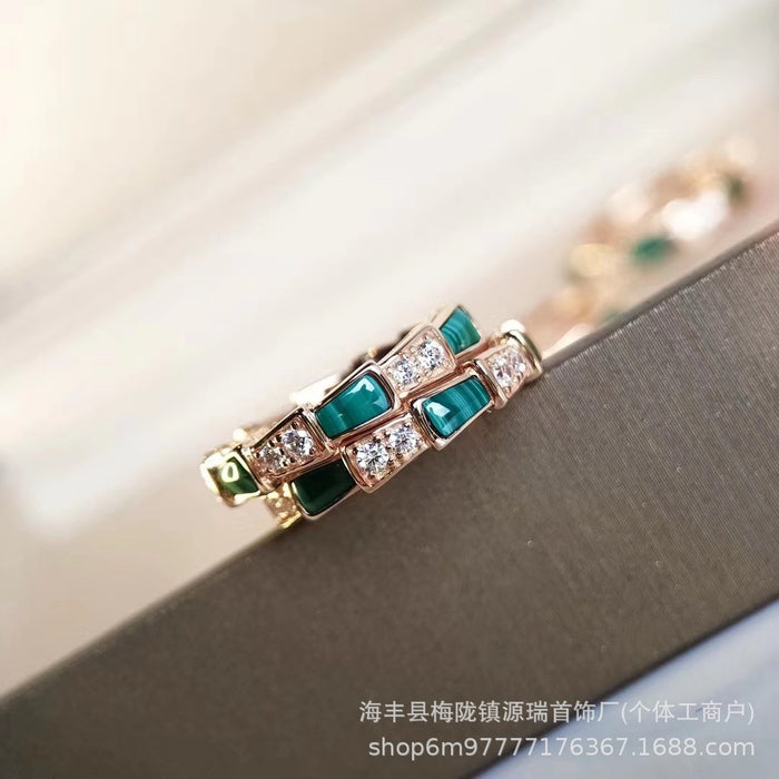 Wholesale Gold plated ring with diamonds, fashionable and personalized ring