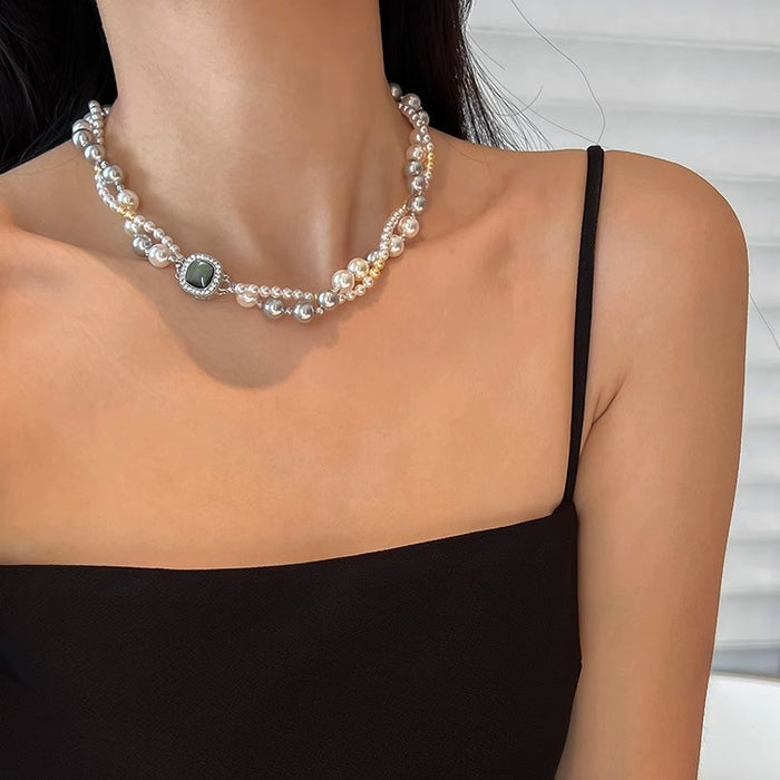 Wholesale Double layered pearl necklace for women, niche design, high-end feel, neck chain, locking bone chain