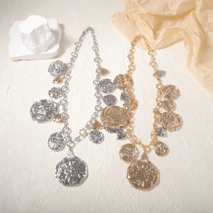 Wholesale Carved Love Badge Alloy Pendant Chain Necklace Fashion Simple Style