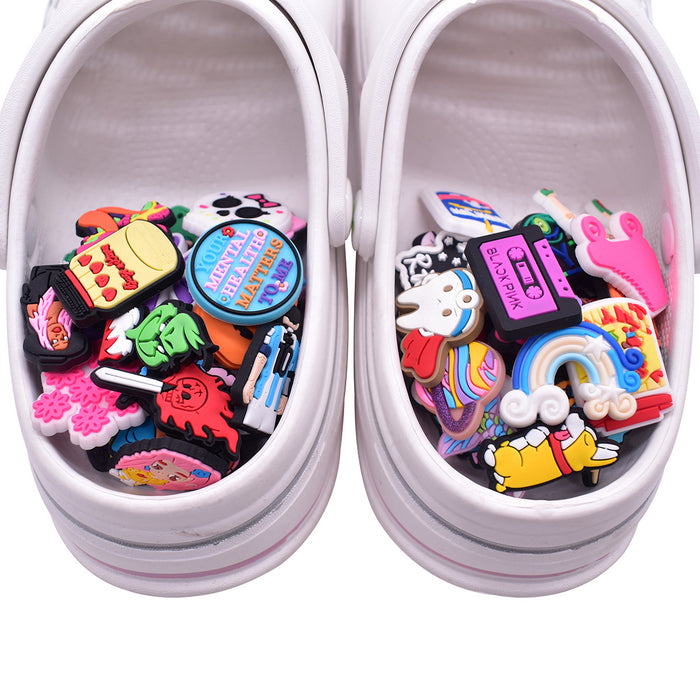 Wholesale 100 random hole shoe buckle accessories cute cartoon PVC soft rubber shoe flower decoration buckle set