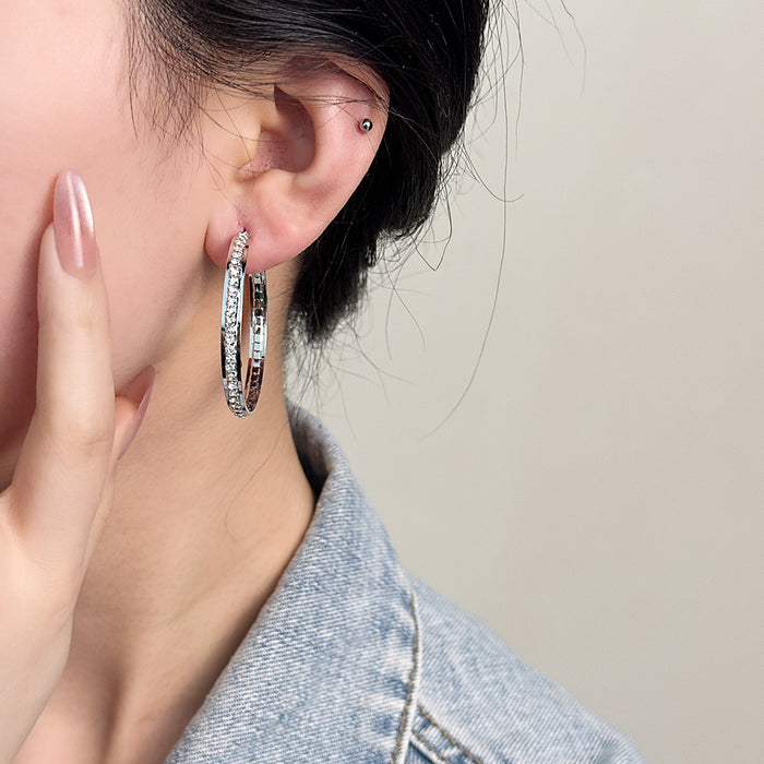 Wholesale New Full Diamond Circle Ear Buckle Full Diamond Personalized Charm Inlaid Diamond Jewelry Earrings Wholesale