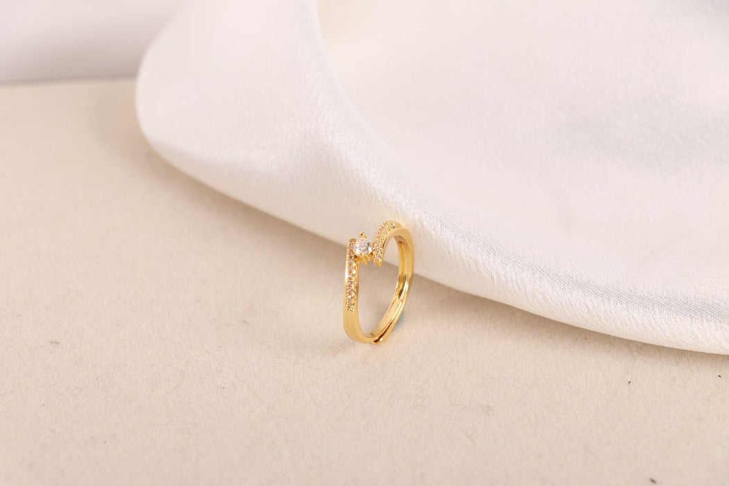 Wholesale Silver Plated White Copper Zircon Geometric Twist Ring Adjustable Jewelry