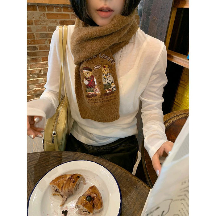 Wholesale Embroidered Academy Style Bear Knitted