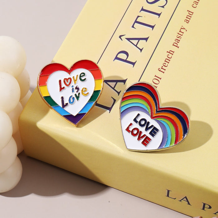Wholesale Heart-shaped metal brooch rainbow love alloy badge English clothing accessories badge