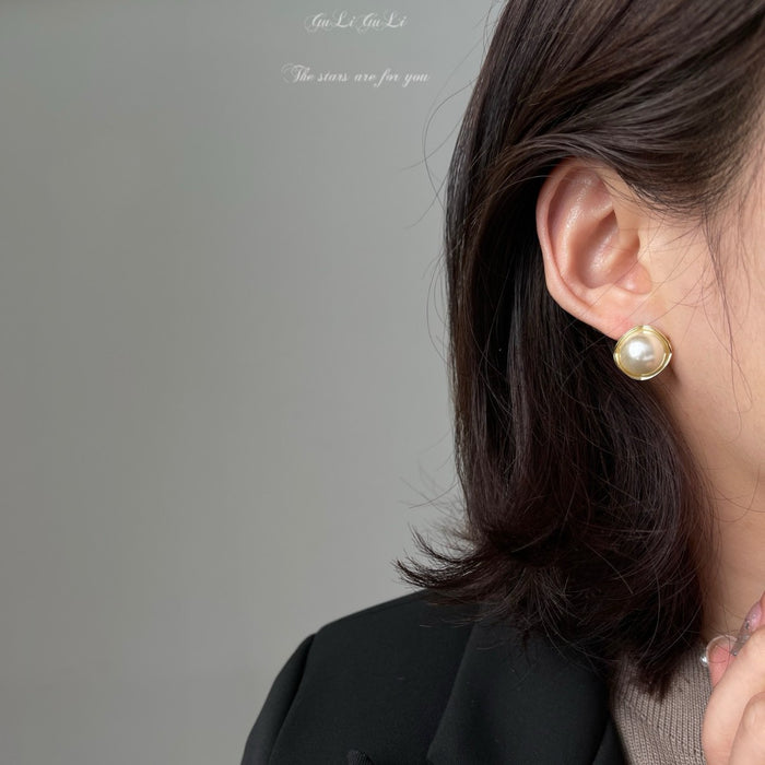 Wholesale Vintage earrings, niche, light luxury, high-end feel earrings