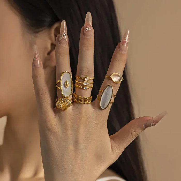 Wholesale Stainless steel shell ring with elegant and niche temperament, light luxury titanium steel ring