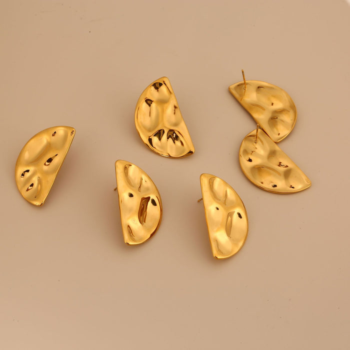 Wholesale New minimalist stainless steel hammer pattern earrings with semi-circular design and irregular high-end earrings