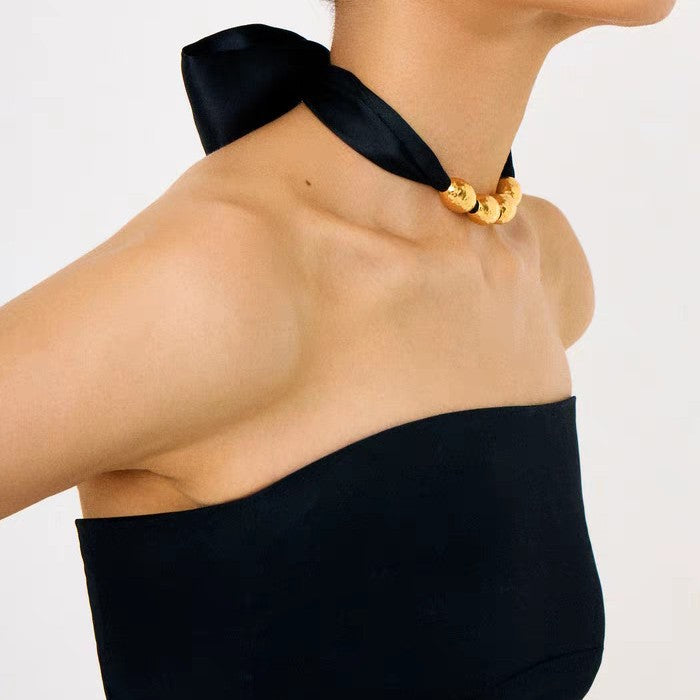 Wholesale Metal ball necklace, retro strap, collarbone chain, fashionable and niche design necklace