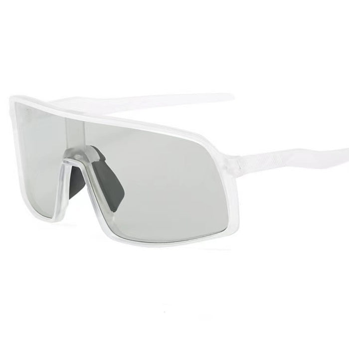 Wholesale Transparent color changing cycling glasses, fashionable polarized sunglasses, windproof outdoor sports sunglasses