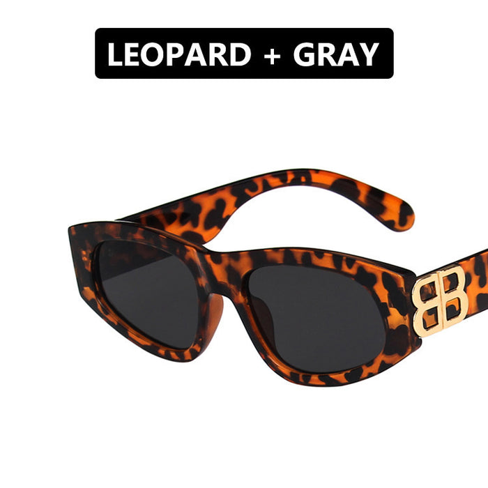 Wholesale Fashionable and trendy small frame sunglasses with concave frame design for photography sunglasses