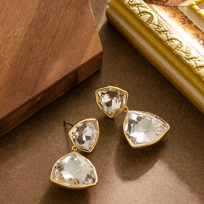 Wholesale Fashionable geometric triangle zircon earrings with high-end feel, light luxury silver needle earrings