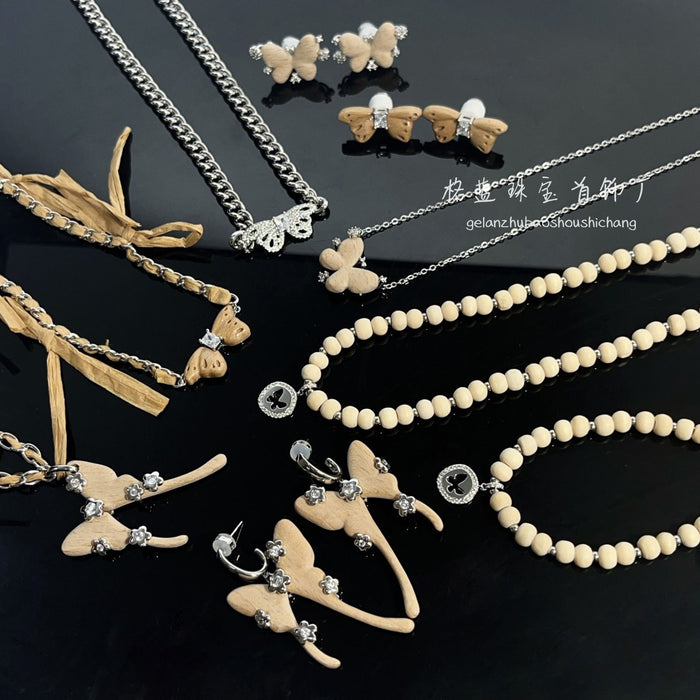 Wholesale Hejia withered leaf butterfly necklace, light luxury, high-end tailcoat butterfly earrings, niche butterfly seal, collarbone chain