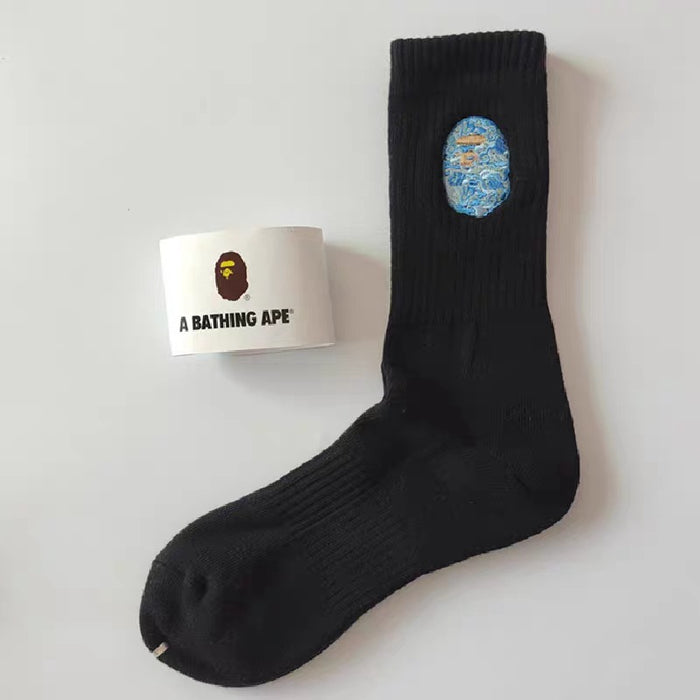 Wholesale Medium length towel bottom socks, high top sports long tube, embroidered white