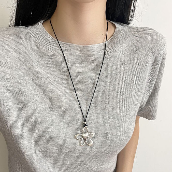 Wholesale Flower Necklace Women's Summer Black Rope Pull Adjustable Accessories Long Chain
