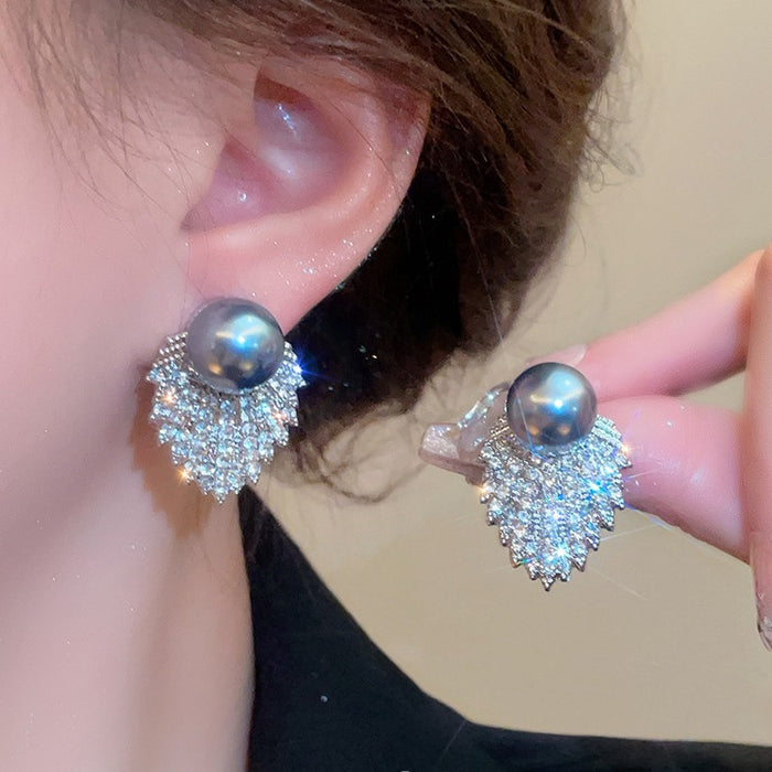 Wholesale Pearl Earrings Elegant Earrings French Design Diamond Tide Earrings