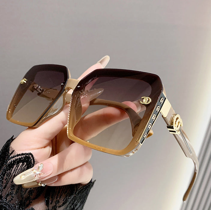 Wholesale Women' s oversized sunglasses