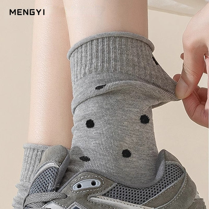 Wholesale Pure cotton socks pile socks boneless socks polka dot mid tube socks