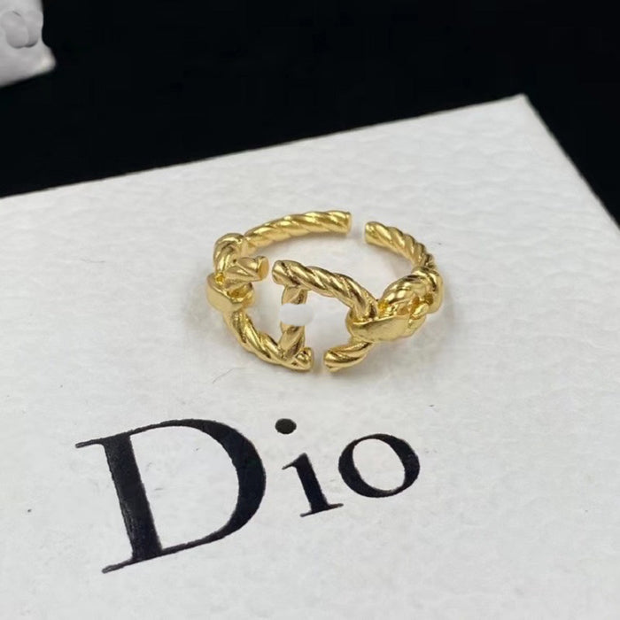 Wholesale Brass letter twist chain necklace for men and women, new temperament and trendy clavicle chain