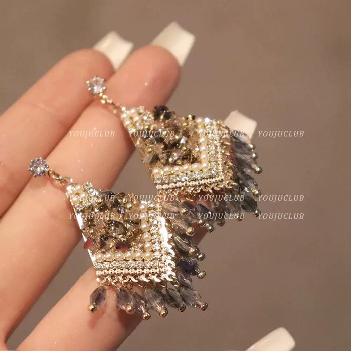 Wholesale Silver Needle Diamond Crystal Diamond Tassel Earrings High Sense Earrings Ethnic Style Retro Earrings