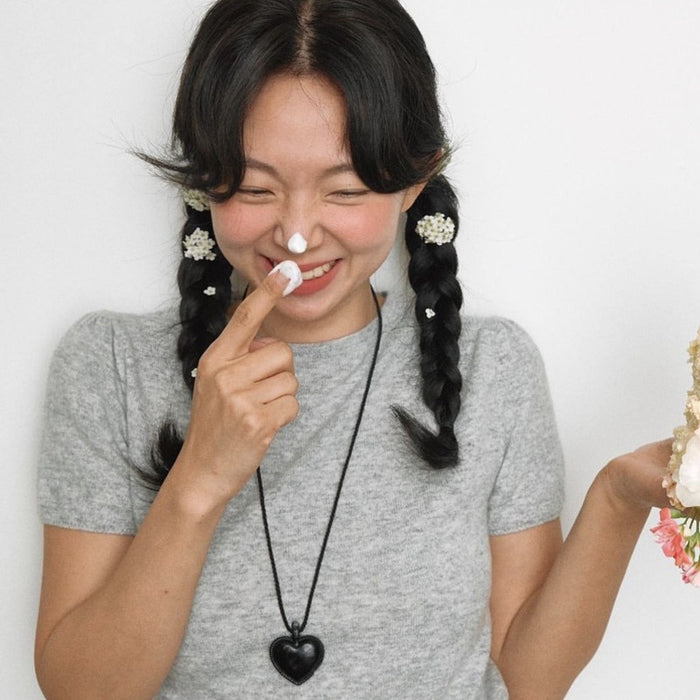 Wholesale Love necklace with niche design and adjustable collarbone chain