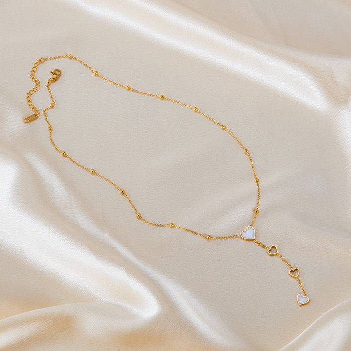 Wholesale Temperament necklace, fashionable and versatile design, hollow heart titanium steel lock chain