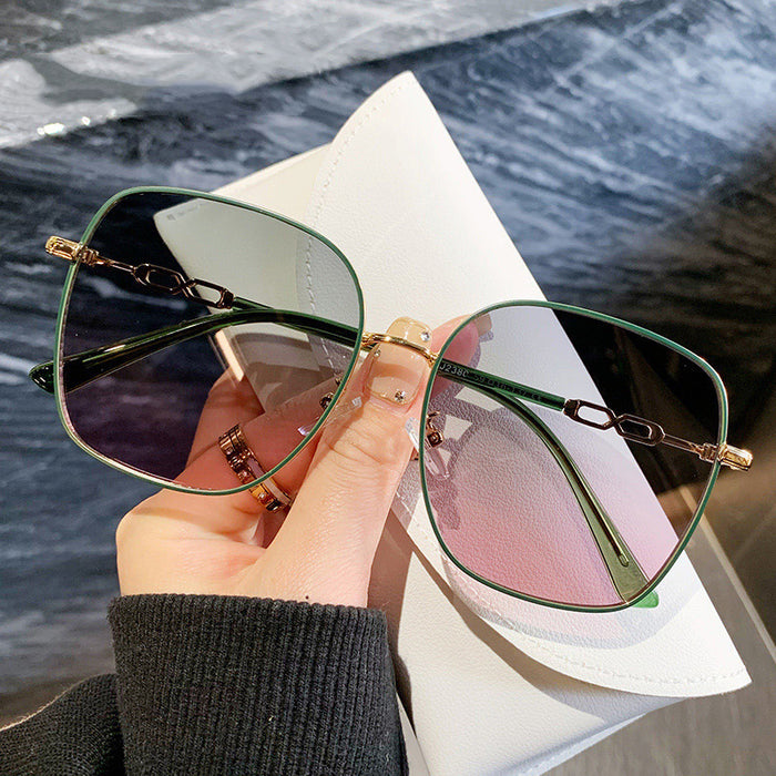 Wholesale Sunscreen Sunglasses Outdoor Shopping UV Sunscreen Sunglasses New Sunglasses