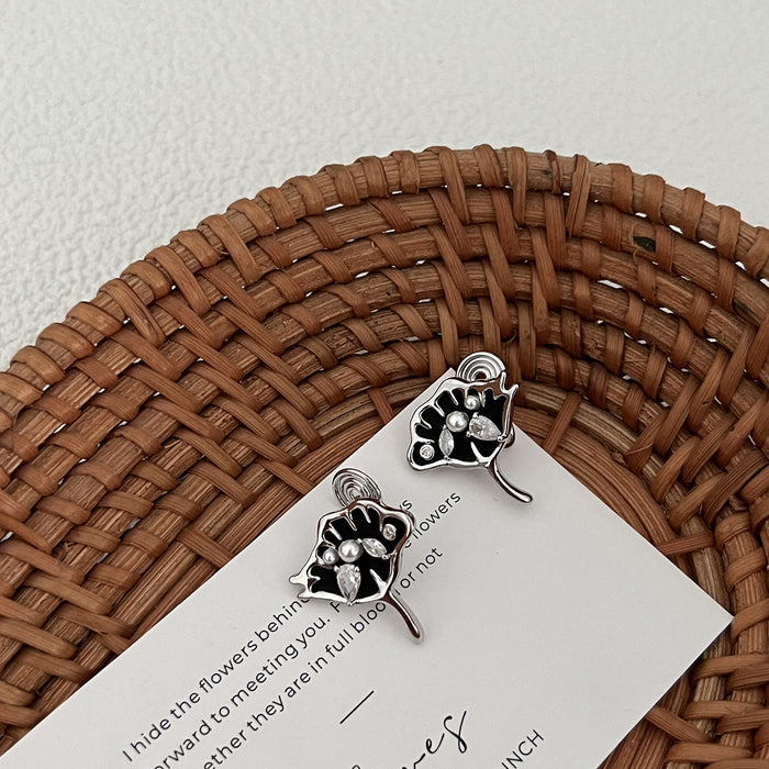 Wholesale Earless hole mosquito coil, ear clip, female niche design, drip oil earrings, high-end ear accessories