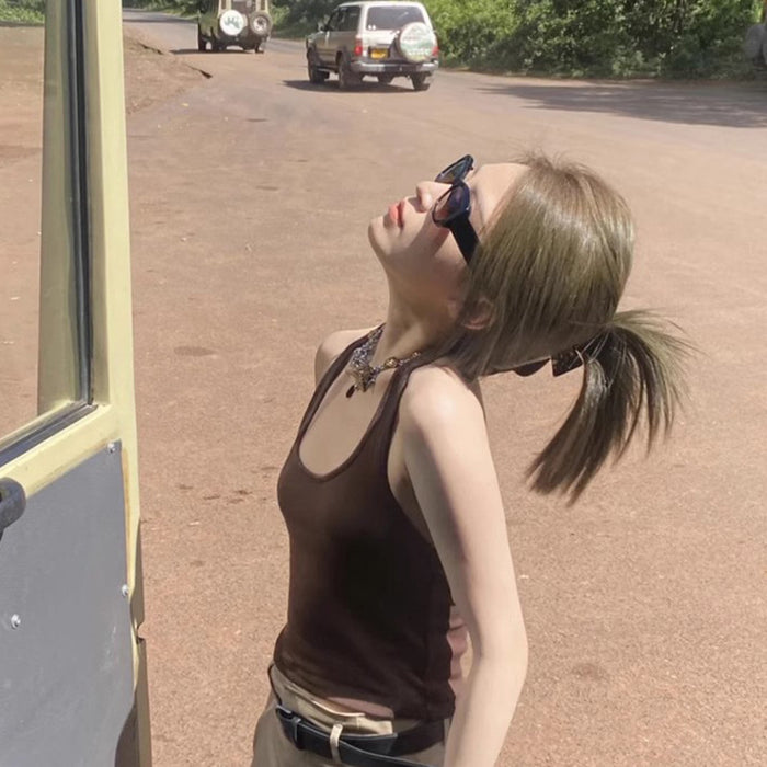 Wholesale Retro cat eye sunglasses, new minimalist square glasses for street photography, UV resistant fashionable sunglasses