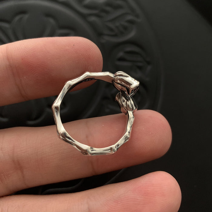 Wholesale Advanced unique rose retro flower ring for women, light luxury, niche design, fashionable personality, exquisite