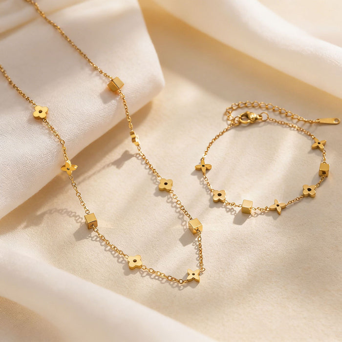 Wholesale Geometric Small Square Flower Necklace
